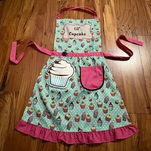 Cute Apron Kids Toddler Izzy Little Cupcake Design Baking Dress Up Cotton Fabric